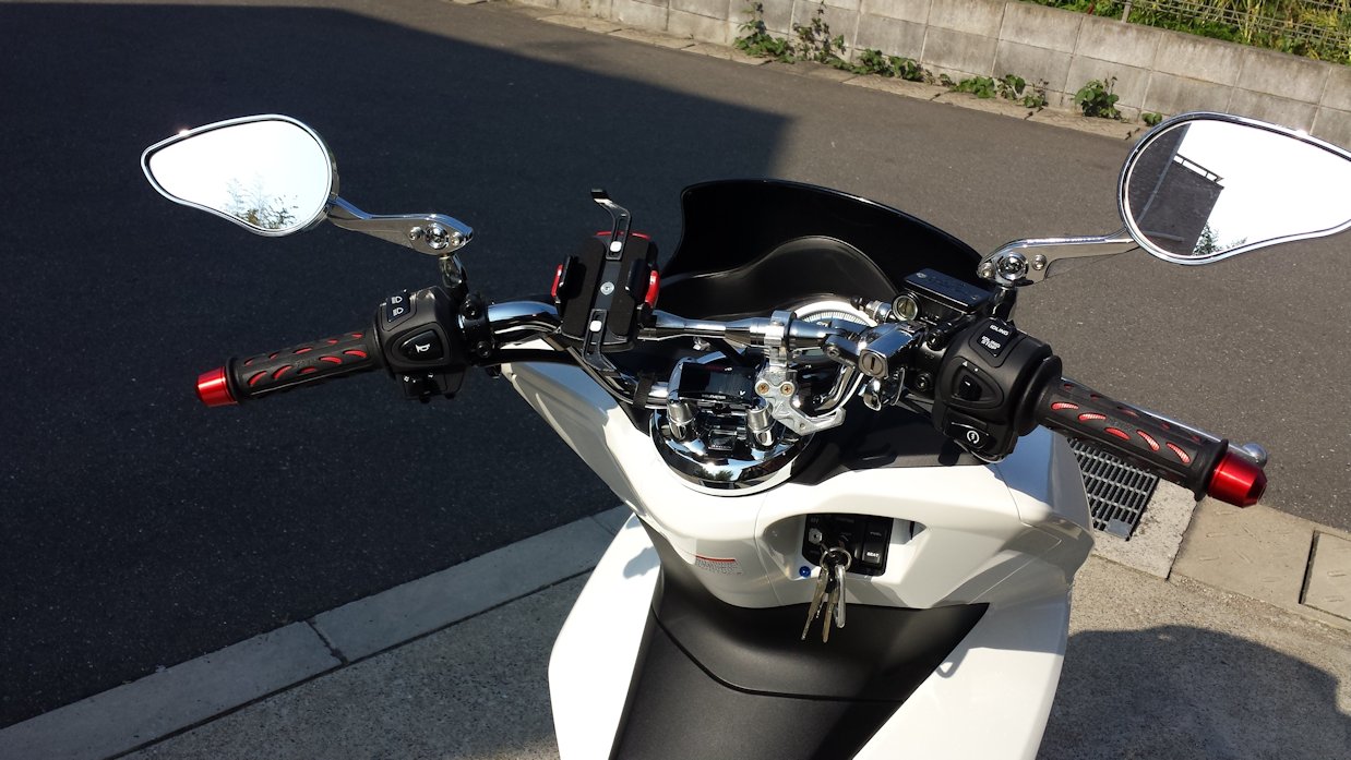 Pcx Ebj Jf56 のグリップとバーエンドを交換 Hiroaki S Blog