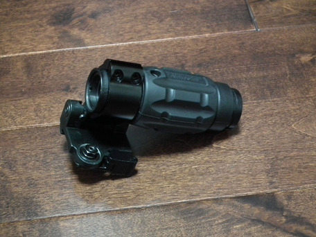 Aimpoint 3X Magnifier(ブースター) with LaRue LT649