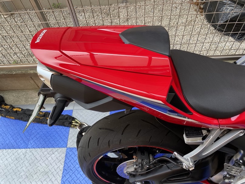 【比較】新品未使用　ホンダ純正 CBR600RR シートカウル　シングルシートカウル リア